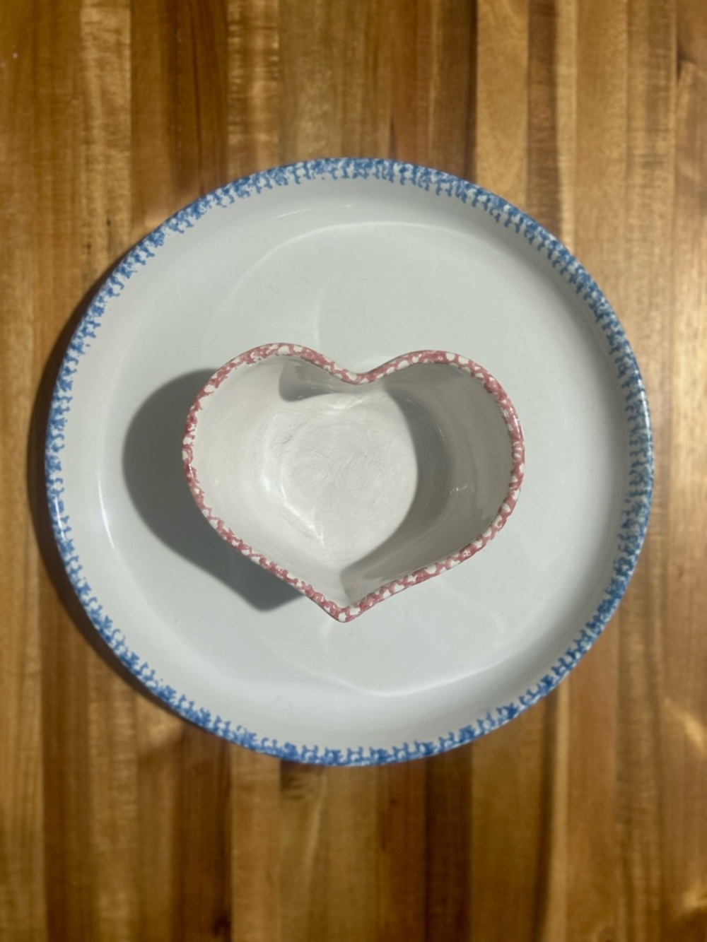 Sponge Pottery style chip & dip set